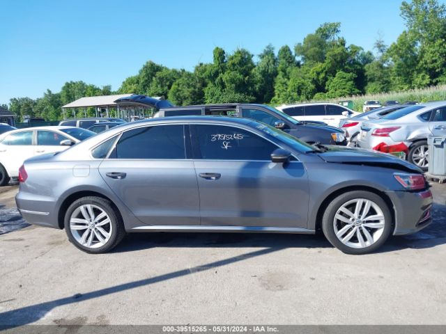1VWBA7A3XJC030322 Volkswagen Passat 2.0t Se
