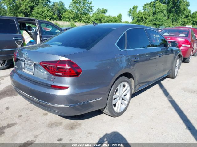 1VWBA7A3XJC030322 Volkswagen Passat 2.0t Se