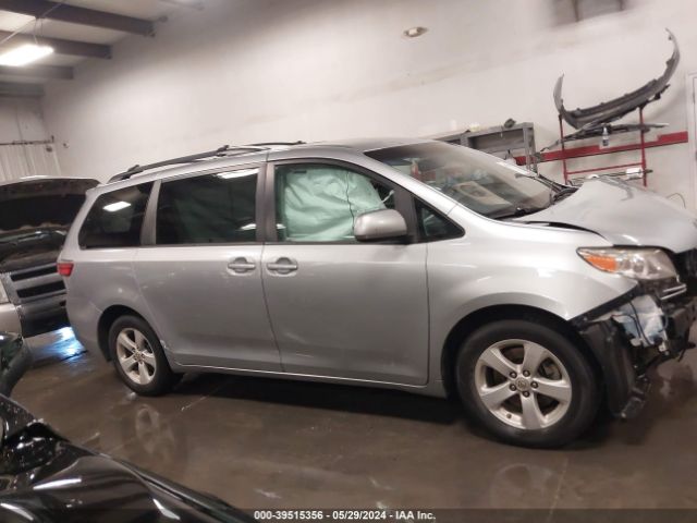 5TDKZ3DC4HS769744 Toyota Sienna Le 8 Passenger