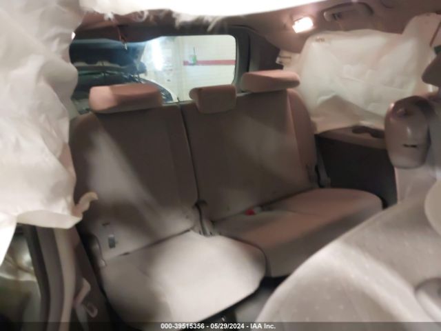 5TDKZ3DC4HS769744 Toyota Sienna Le 8 Passenger