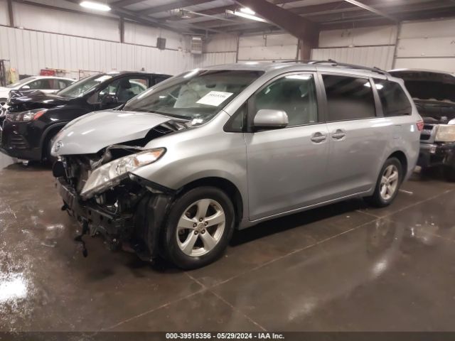 5TDKZ3DC4HS769744 Toyota Sienna Le 8 Passenger