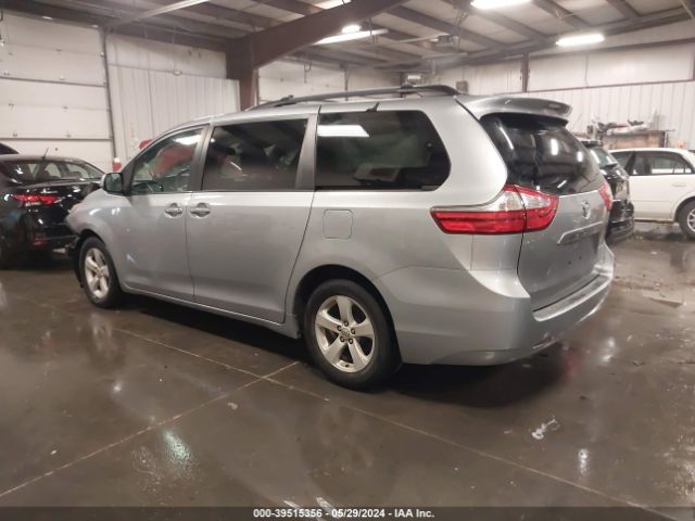 5TDKZ3DC4HS769744 Toyota Sienna Le 8 Passenger