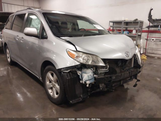 5TDKZ3DC4HS769744 Toyota Sienna Le 8 Passenger
