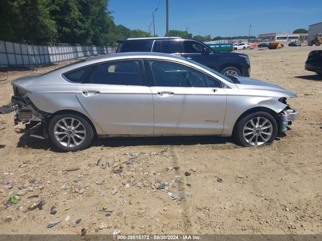 3FA6P0LU9HR233493 Ford Fusion Hybrid Se
