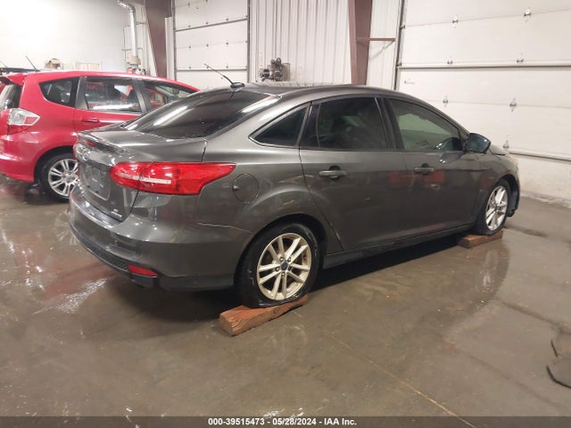 Ford FOCUS SE 2016 1FADP3F22GL262687 Image 4