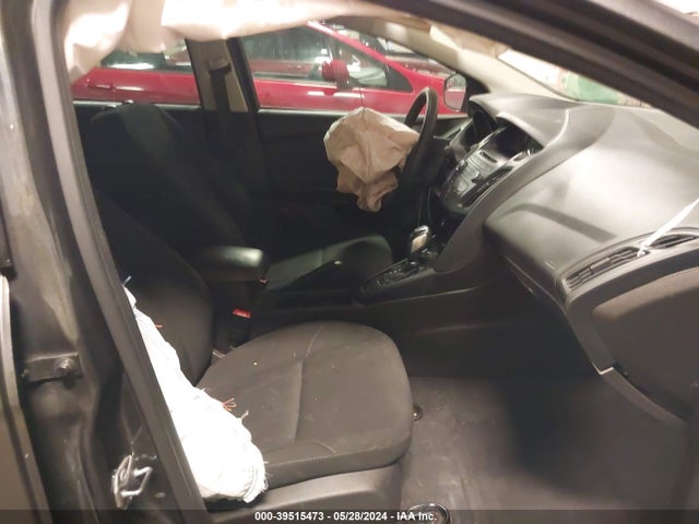 Ford FOCUS SE 2016 1FADP3F22GL262687 Image 5