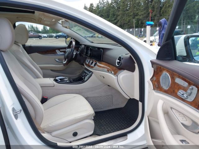 WDDZF4JBXHA255960 Mercedes-Benz E 300