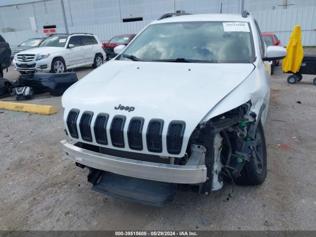 1C4PJLCB4JD620757 Jeep Cherokee Latitude