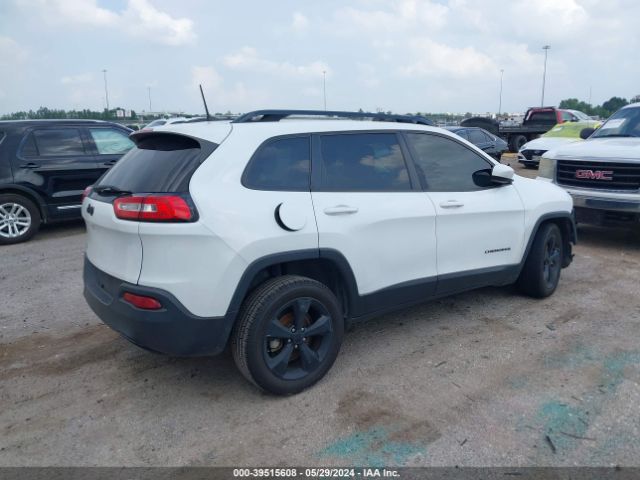 1C4PJLCB4JD620757 Jeep Cherokee Latitude