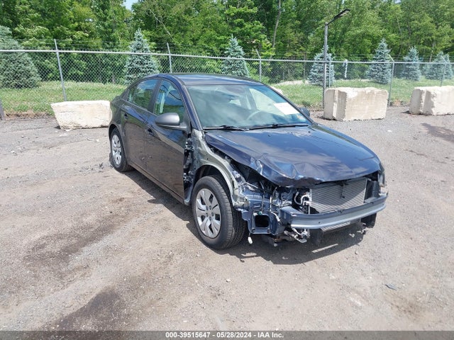 2015 1G1PA5SGXF7147602 main image