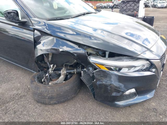 1N4BL4DW5NN358880 Nissan Altima Sv Intelligent Awd