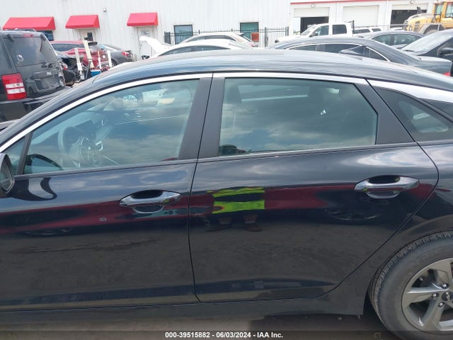 KIA K5 LXS 2022 5XXG14J20NG112385 Image 14