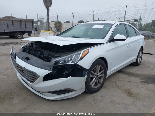 Hyundai SONATA SE 2016 5NPE24AFXGH392282 Image 2