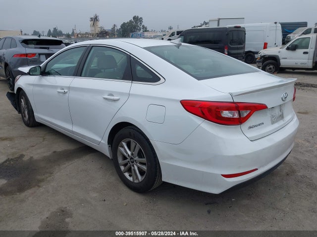 Hyundai SONATA SE 2016 5NPE24AFXGH392282 Image 3