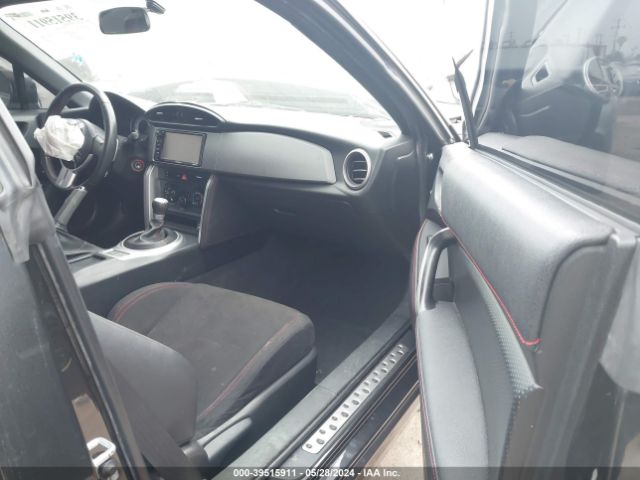 JF1ZNAA19G8709338 Scion FR-S