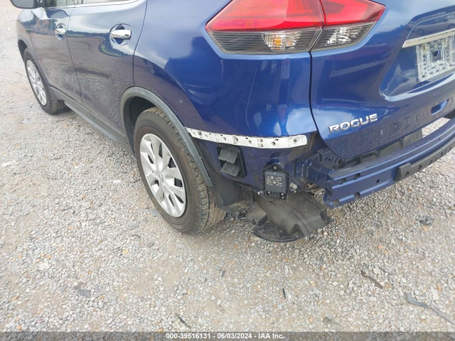 Nissan ROGUE S 2017 KNMAT2MTXHP578847 Image 15