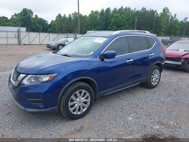 Nissan ROGUE S 2017 KNMAT2MTXHP578847 Image 2