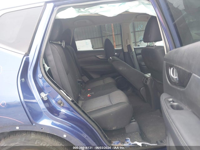Nissan ROGUE S 2017 KNMAT2MTXHP578847 Image 8