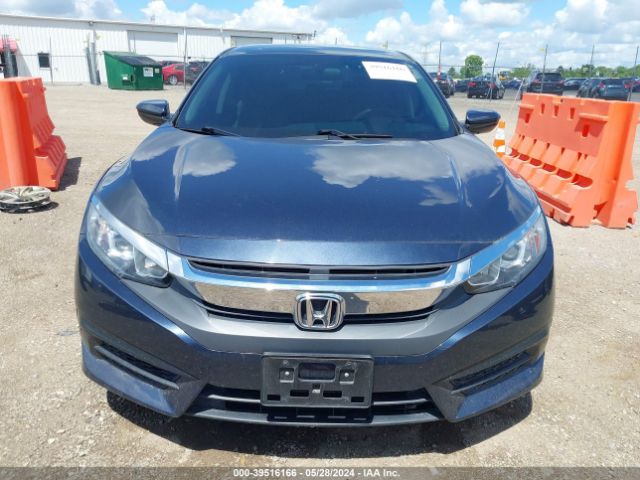 19XFC2F52JE019299 Honda Civic Lx