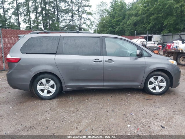 Toyota Sienna Le 8 Passenger 2015 5TDKK3DC0FS574841 Image 14