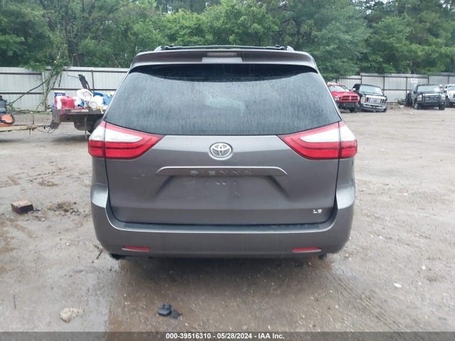 Toyota Sienna Le 8 Passenger 2015 5TDKK3DC0FS574841 Image 17