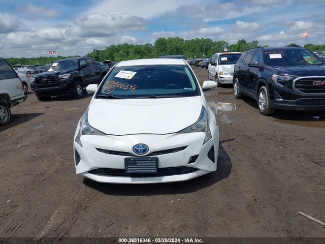 Toyota Prius Two 2018 JTDKBRFUXJ3061891 Image 12
