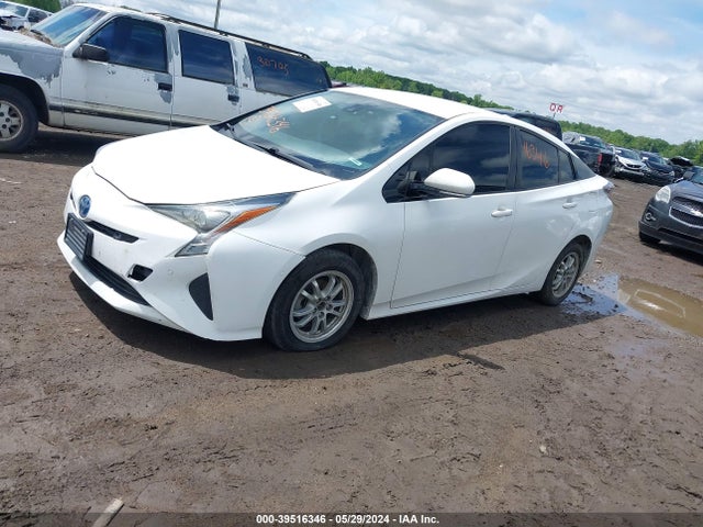 Toyota Prius Two 2018 JTDKBRFUXJ3061891 Image 2