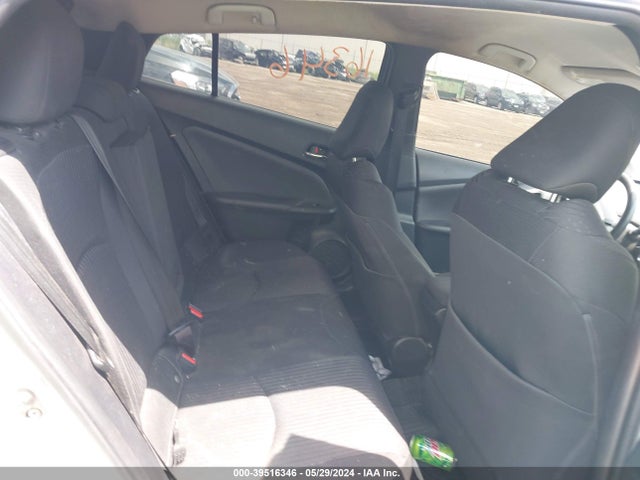 Toyota Prius Two 2018 JTDKBRFUXJ3061891 Image 8