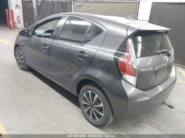 JTDKDTB37F1575897 Toyota Prius C One