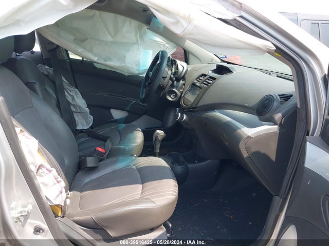 Chevrolet Spark 1lt Cvt 2015 KL8CD6S98FC725930 Image 5