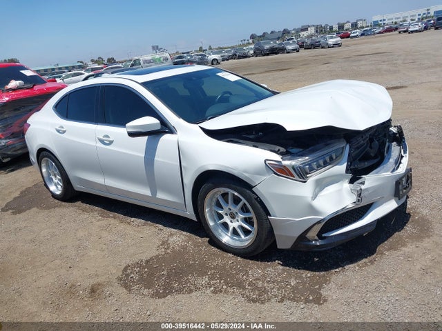 Acura TLX 2018 19UUB1F3XJA005223 Image 1