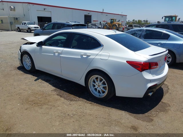 Acura TLX 2018 19UUB1F3XJA005223 Image 3