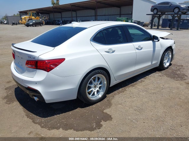 Acura TLX 2018 19UUB1F3XJA005223 Image 4