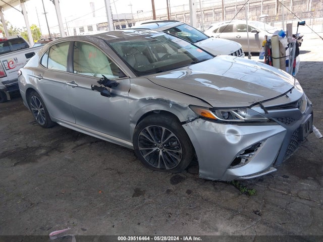 Toyota CAMRY SE 2018 JTNB11HK2J3047589 zdjęcie główne