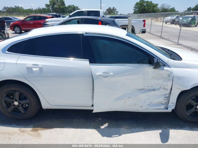 1G1ZB5ST9NF185877 Chevrolet Malibu Fwd Ls