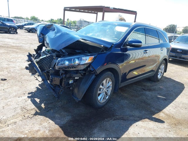 KIA Sorento 3.3l Lx 2018 5XYPG4A58JG397920 Image 2