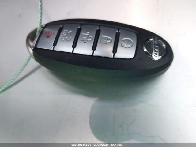 KNMAT2MT7KP512960 Nissan ROGUE SV