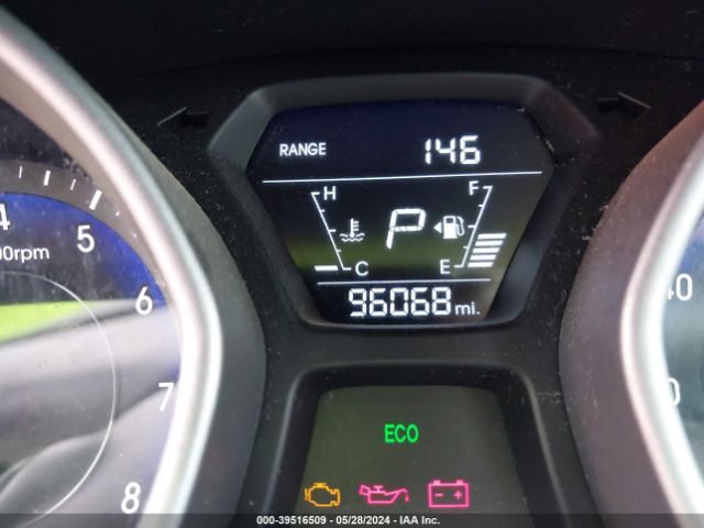 KMHDH4AE4FU420157 Hyundai ELANTRA SE