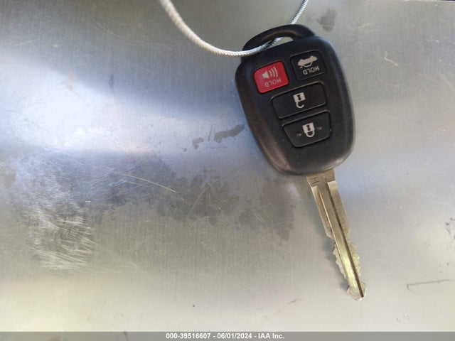 Toyota COROLLA LE 2016 2T1BURHE7GC648890 Image 11