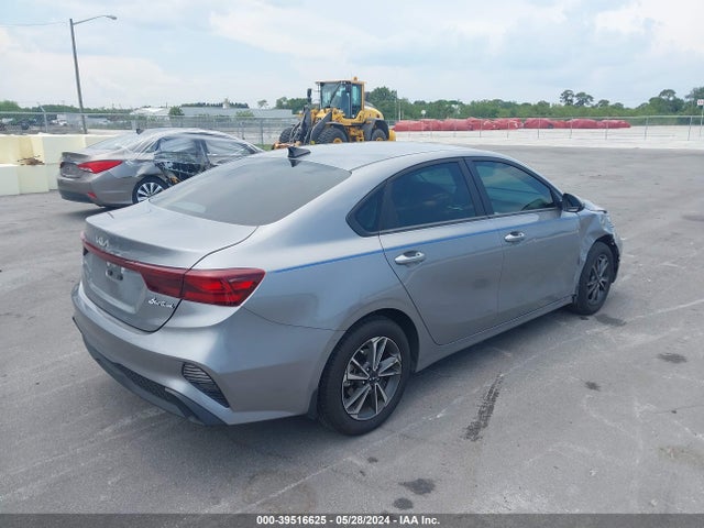 KIA Forte Lxs 2024 3KPF24AD4RE705014 Image 4