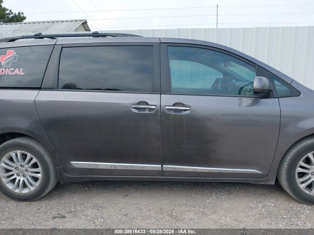Toyota Sienna Xle 8 Passenger 2016 5TDYK3DC4GS766159 Image 13