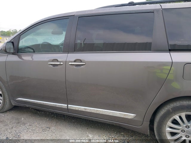 Toyota Sienna Xle 8 Passenger 2016 5TDYK3DC4GS766159 Image 14