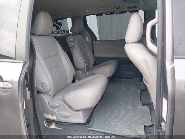 Toyota Sienna Xle 8 Passenger 2016 5TDYK3DC4GS766159 Image 8