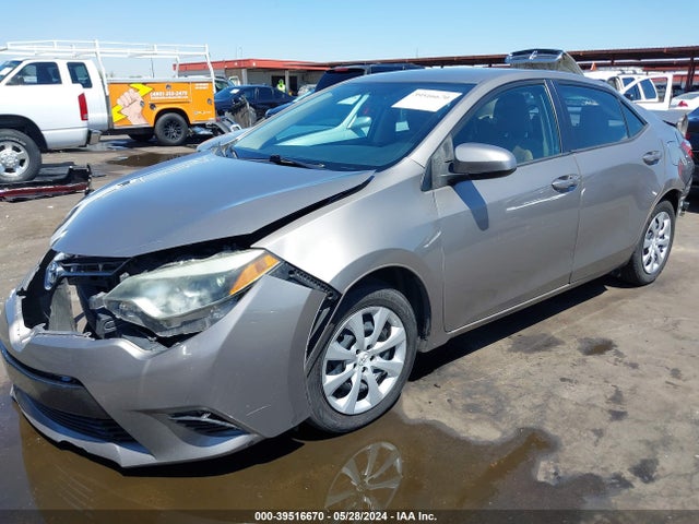 Toyota COROLLA LE 2015 5YFBURHE7FP311750 Image 2