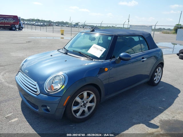 2009 MINI COOPER WMWMR33559TU95420 Photo 1