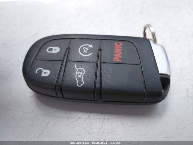 1C4RJFDJ8FC861668 Jeep Grand Cherokee Srt