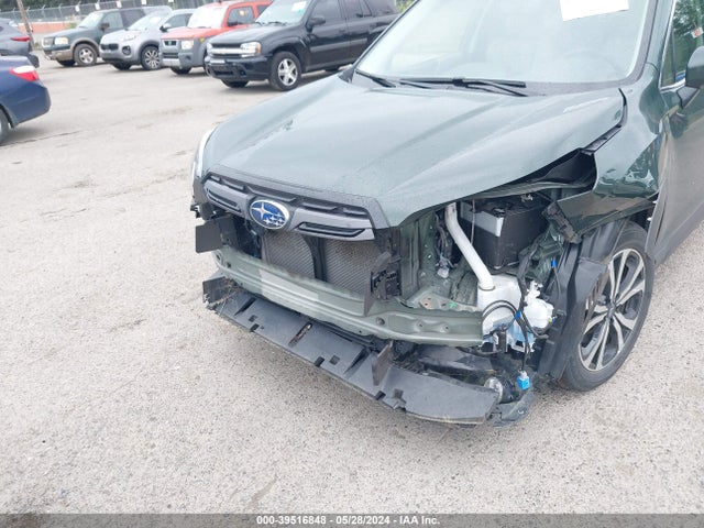 Subaru Forester Limited 2022 JF2SKAPC4NH527882 Image 6