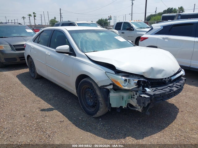 Toyota CAMRY LE 2015 4T4BF1FKXFR444964 main image