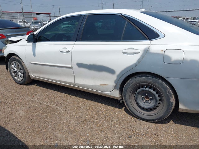 Toyota CAMRY LE 2015 4T4BF1FKXFR444964 Image 14