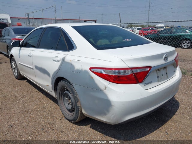 Toyota CAMRY LE 2015 4T4BF1FKXFR444964 Image 3
